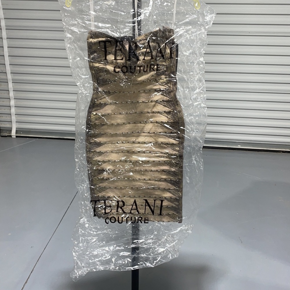 Terani cocktail dress. Style c2072. Color is gold amber. Size 0. - Picture 3 of 4